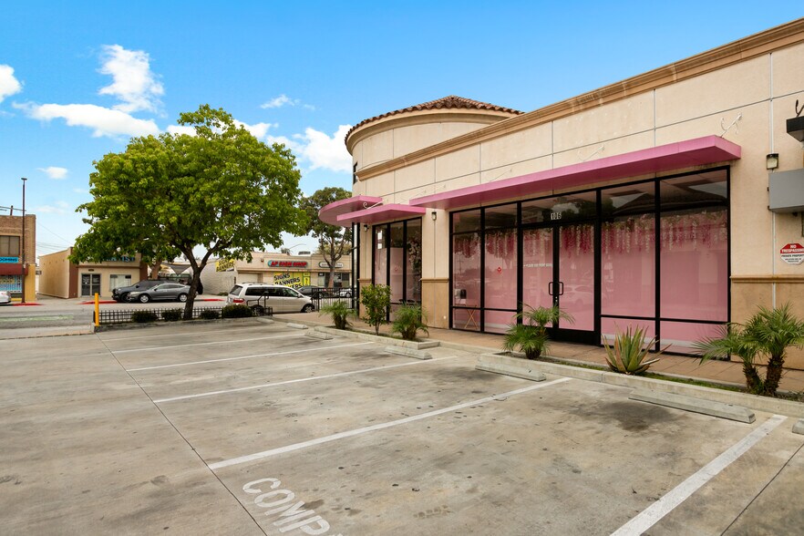 More Photos Of 3006 Florence Ave, Huntington Park Storefront For Sale