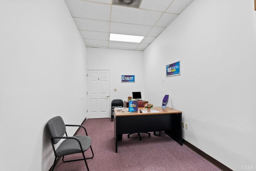 More Photos Of 19 Wadsworth St, Lynchburg Storefront Retail Office For Sale