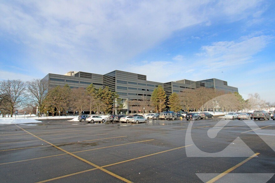 Primary Photo Of 4-6 Parklane Blvd, Dearborn Office For Lease