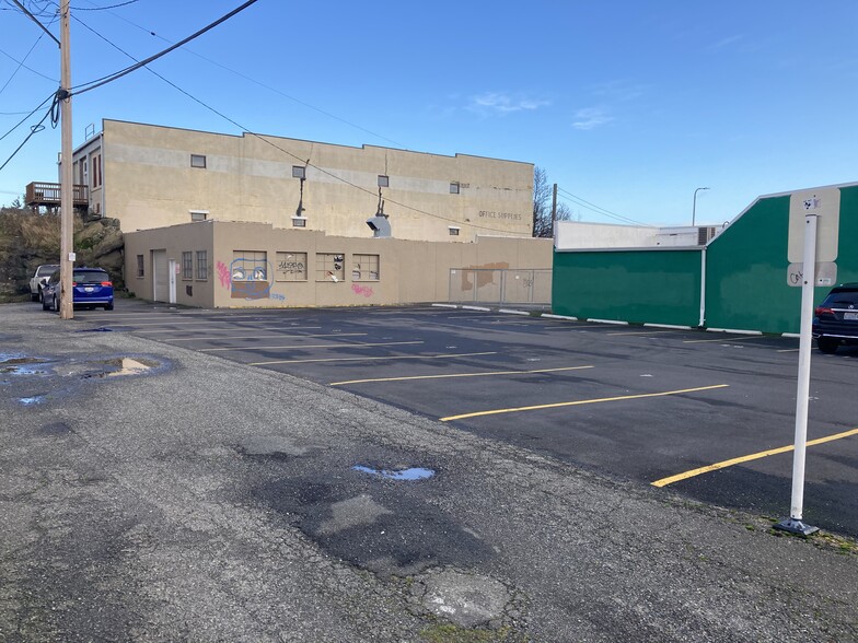 More Photos Of 102 W Champion St, Bellingham Land For Sale