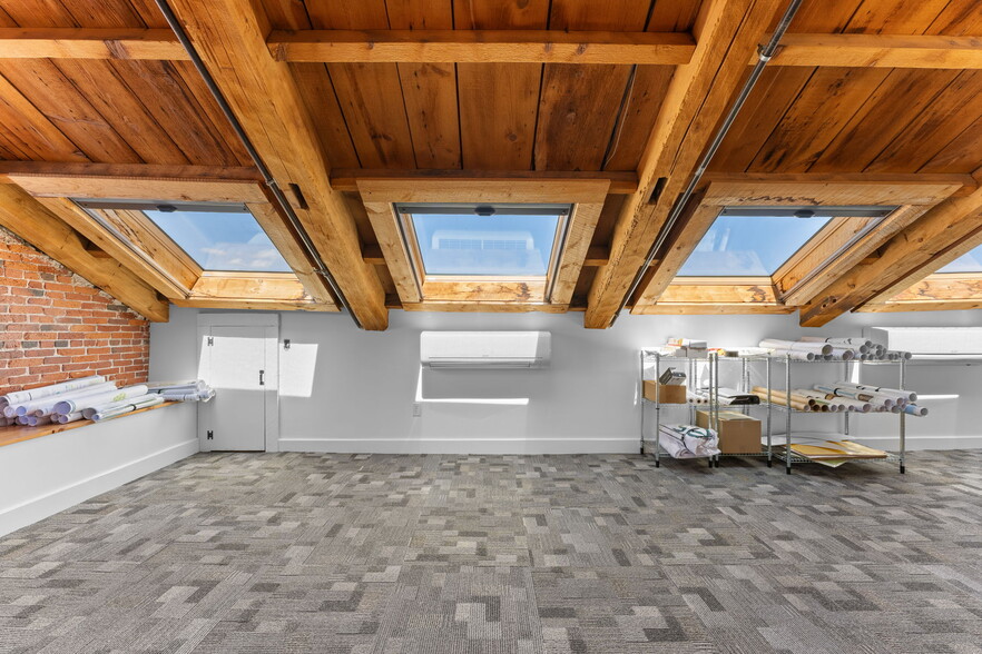 More Photos Of 40R Merrimac St, Newburyport Loft Creative Space For Lease
