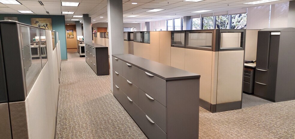 More Photos Of 9990 Old Olive Street Rd, Creve Coeur Office For Sale