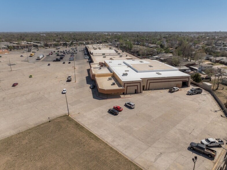 More Photos Of 2900-2962 SW 59th St, Oklahoma City Unknown For Lease