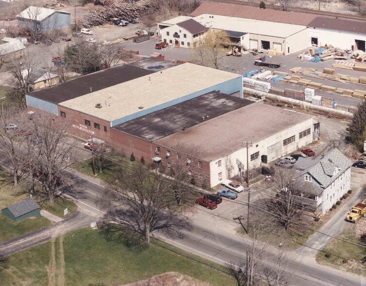 More Photos Of 956-980 Old Colony Rd, Meriden Warehouse For Lease