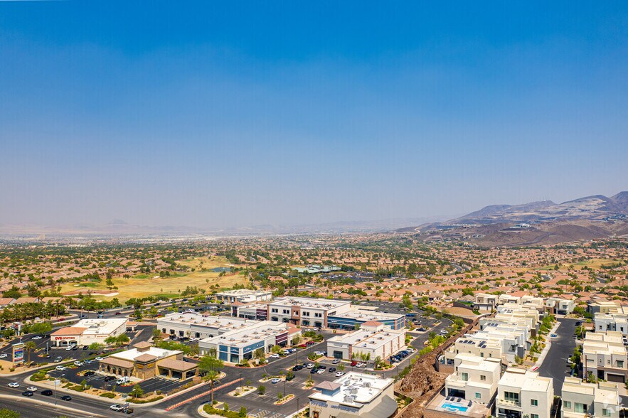 More Photos Of 670 S Green Valley Pky, Henderson Storefront Retail Office For Sale