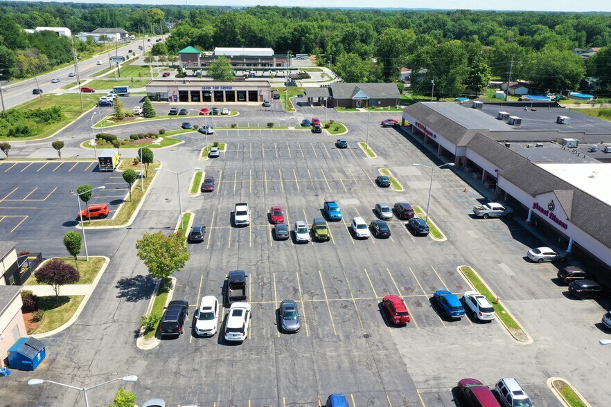 More Photos Of 1721-1985 E 37th Ave, Hobart Unknown For Lease