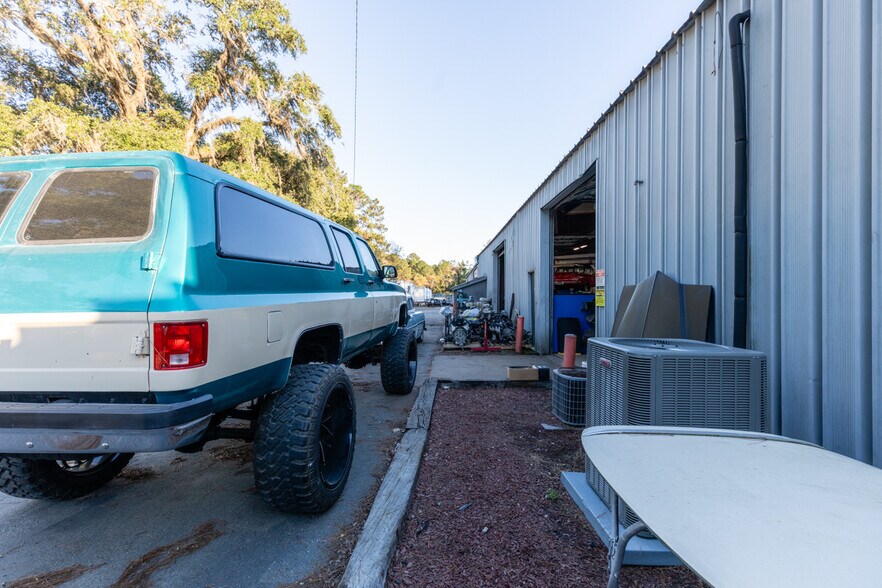 More Photos Of 1224 Dean Forest Rd, Savannah Warehouse For Lease
