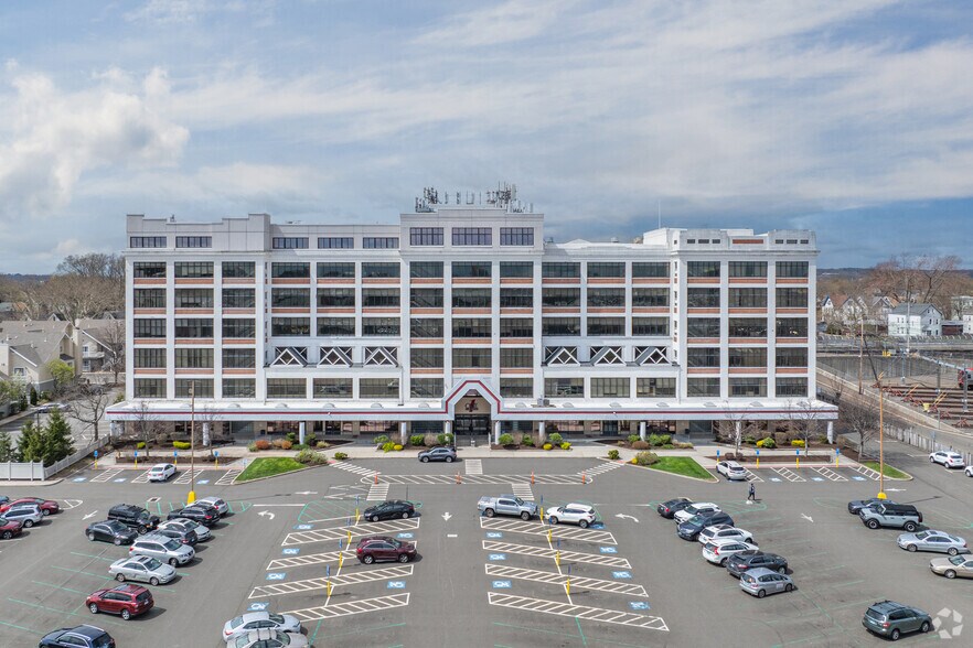 More Photos Of 1 Long Wharf Dr, New Haven Medical For Lease