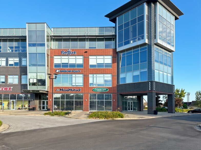 More Photos Of 5550 Wild Rose Ln, West Des Moines Coworking Space