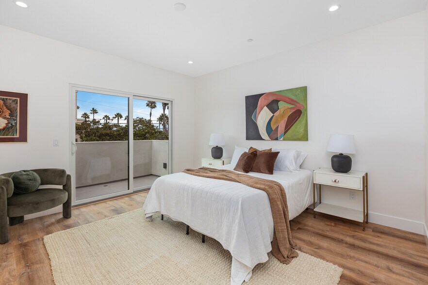 More Photos Of 243 Dahlia Ave, Imperial Beach Apartments For Sale