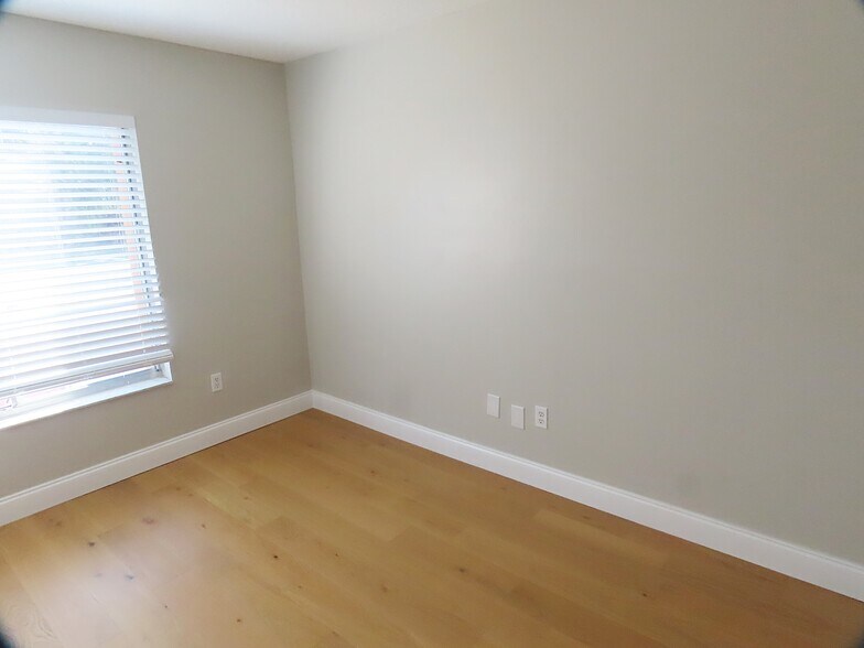 More Photos Of 5136-5186 La Mancha Ct, Orlando Apartments For Sale