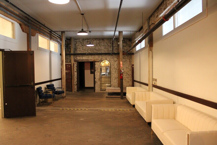 More Photos Of 500 Ouachita Ave, Hot Springs National Park Storefront Retail Office For Sale