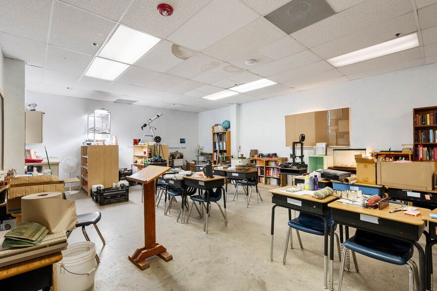 More Photos Of 1455 Willow Creek Rd, Prescott Religious Facility For Sale