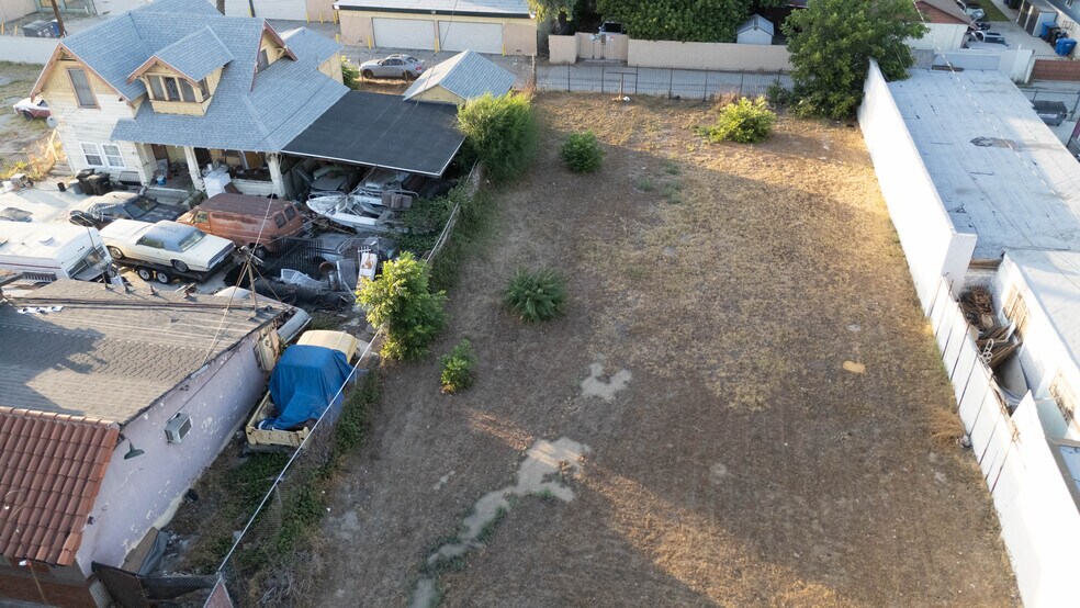 More Photos Of 855 W Holt Ave, Pomona Bar For Sale