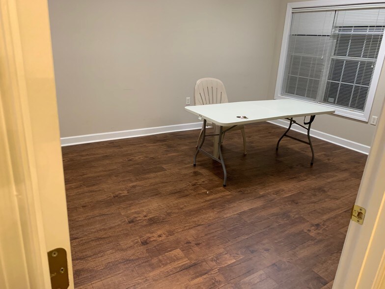 More Photos Of 6030 Bethelview Rd, Cumming Medical For Lease