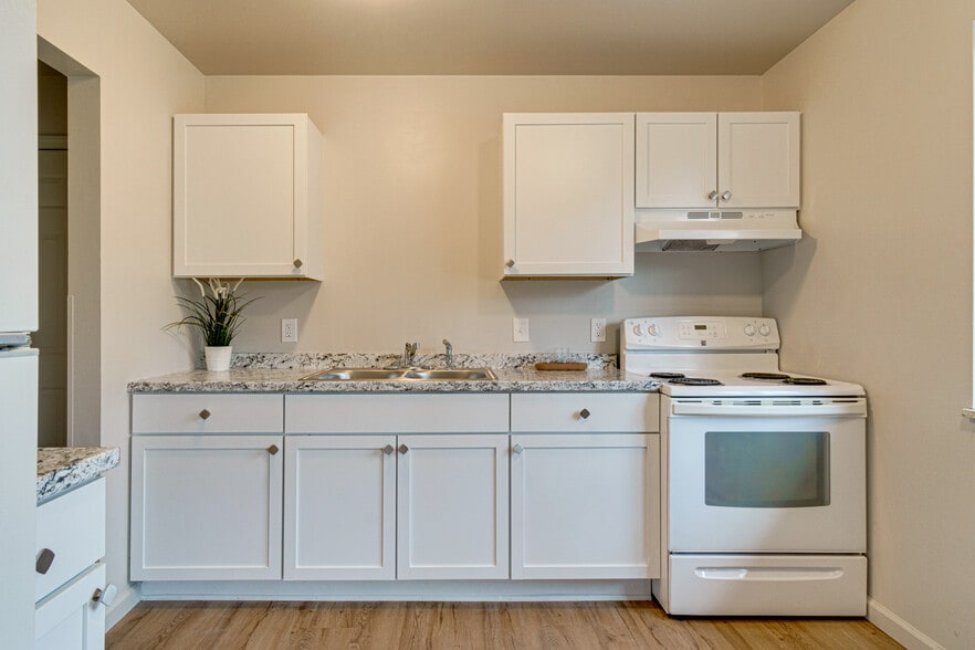 More Photos Of 112 N Hazelton St, Flushing Multifamily For Sale