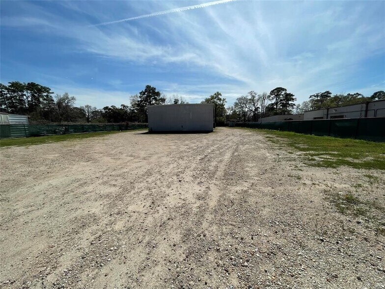 More Photos Of 3443 Pinemont Dr, Houston Land For Lease