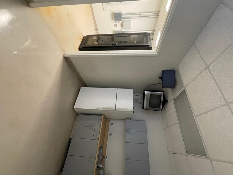 More Photos Of 15030 Idlewild Rd, Stallings Bank For Lease