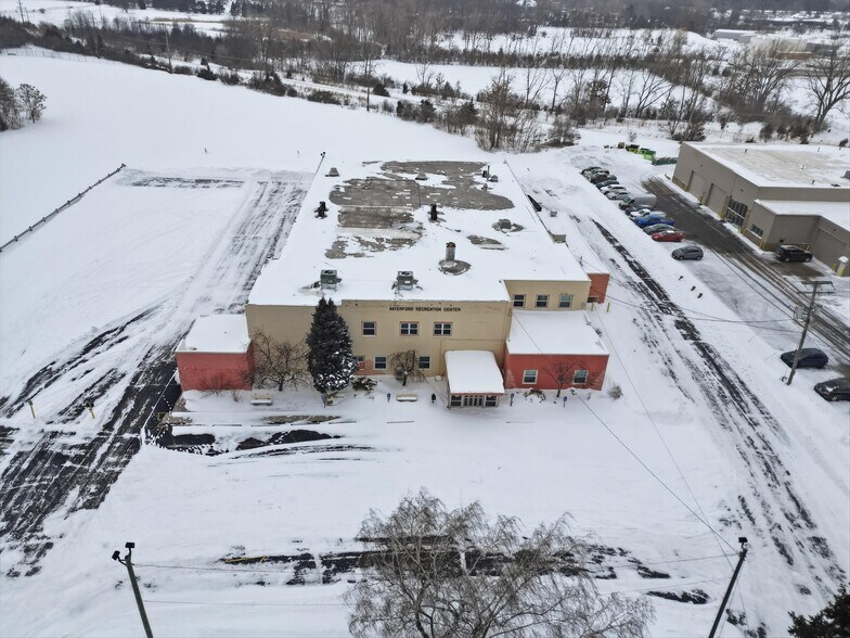 More Photos Of 5640 Williams Lake Rd, Waterford Township Light Manufacturing For Sale