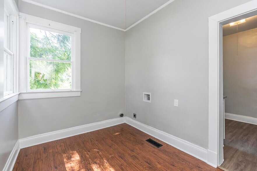 More Photos Of 265 S Highland St, Winchester Apartments For Sale