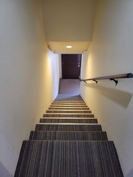 More Photos Of 919 12th Pl, Prescott Medical For Sale