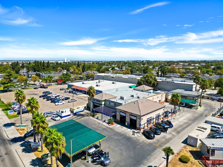 More Photos Of 2480 N Tracy Blvd, Tracy Carwash For Sale