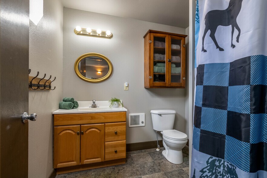 More Photos Of 609 S Middlefork Rd, Garden Valley Office For Sale