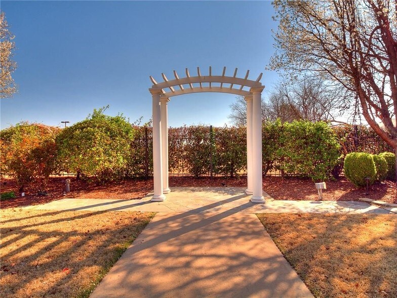 More Photos Of 9101 S Robinson Ave, Oklahoma City Lodge Meeting Hall For Sale