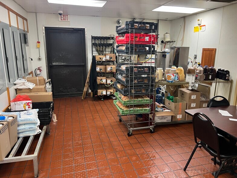 More Photos Of 1020 W Buchanan St, California Fast Food For Sale