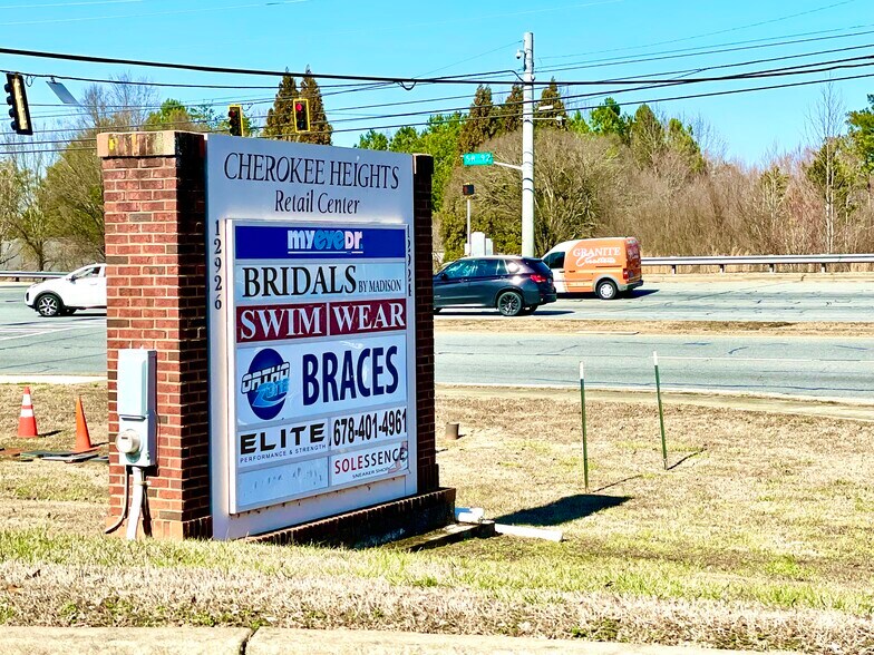 More Photos Of 12926 Highway 92, Woodstock Storefront For Lease