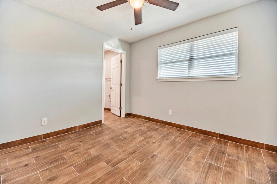 More Photos Of 1616 Monroe Ave, Memphis Apartments For Sale