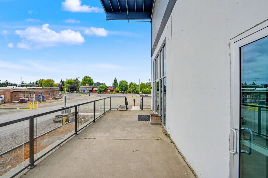 More Photos Of 2729 Pacific Blvd SW, Albany Warehouse For Lease