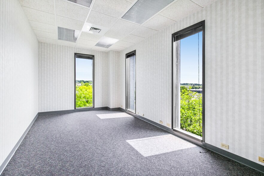 More Photos Of 5751 Uptain Rd, Chattanooga Office For Lease