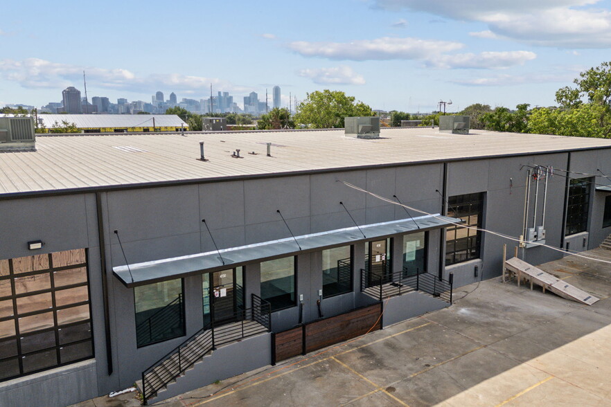 Primary Photo Of 4732 Algiers St, Dallas Manufacturing For Lease