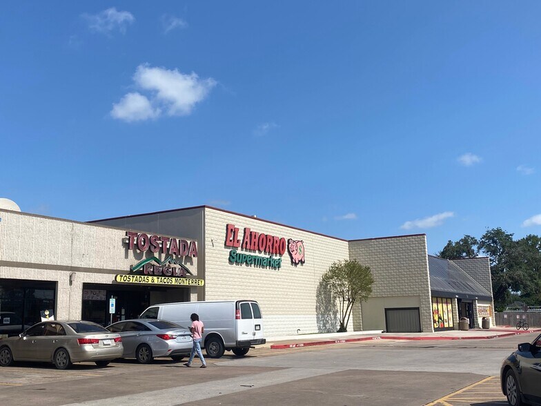 More Photos Of 6729-6747 Airline Dr, Houston Unknown For Lease