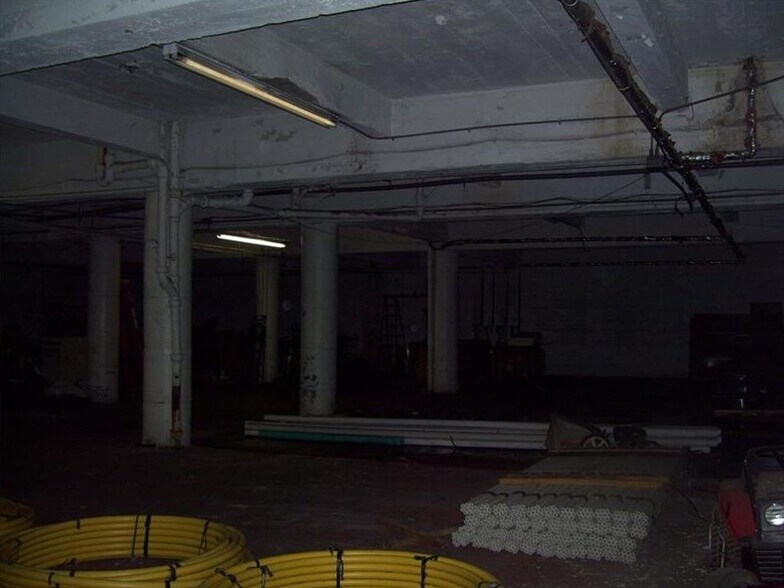 More Photos Of 258 E Fayette St, Uniontown General Retail For Sale