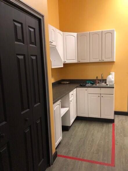 More Photos Of 402 Chandler St, Jamestown Manufacturing For Sale