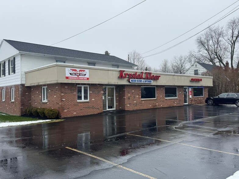Primary Photo Of 8828 Main St, Buffalo Freestanding For Lease