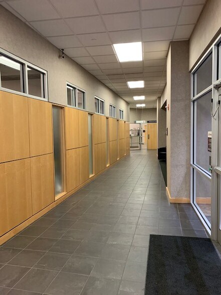 More Photos Of 122 E College Ave, Appleton Office For Lease