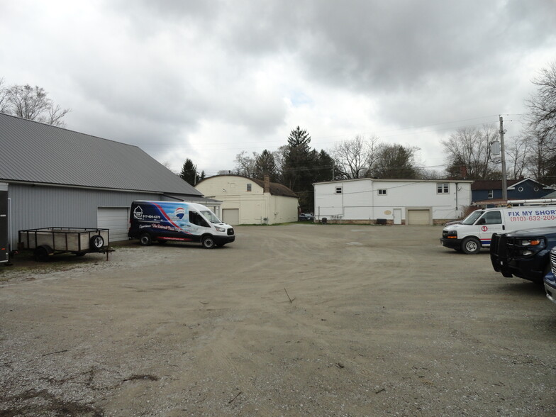 More Photos Of 3552-3556 Avon St, Hartland Medical For Sale