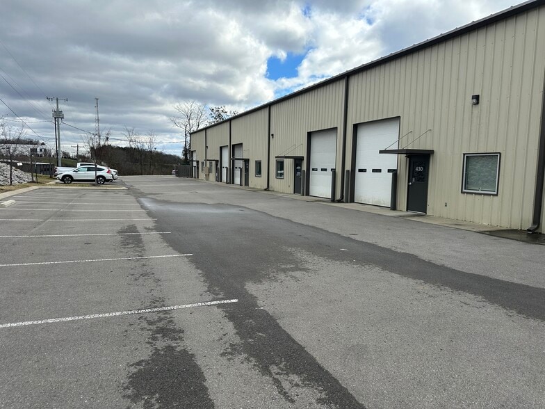 More Photos Of 430 Haynie Ave, Nashville Warehouse For Lease