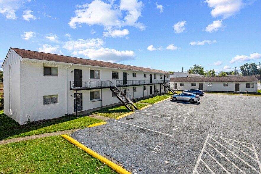 Primary Photo Of 1200 WH Davis Dr, Nashville Apartments For Sale