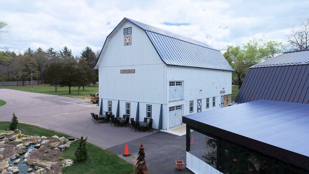 More Photos Of 3884 S Gillette Dr, Wisconsin Dells Lodge Meeting Hall For Sale