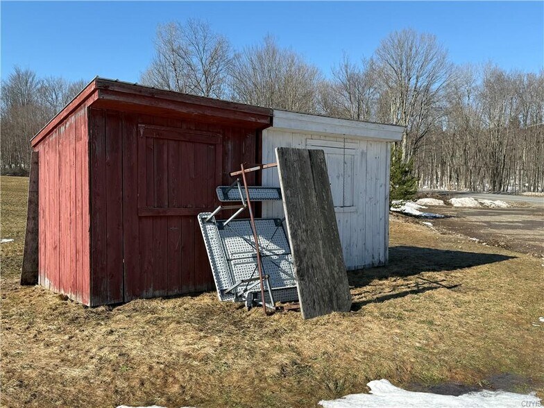 More Photos Of 10825 Taberg Florence Rd, Camden Bar For Sale