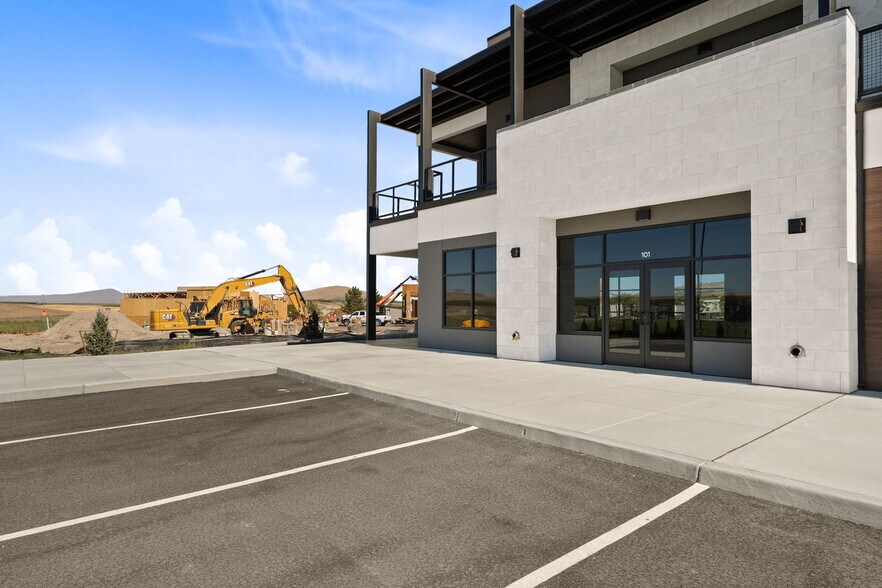 More Photos Of 5069 Ava Way, Richland Storefront Retail Office For Lease