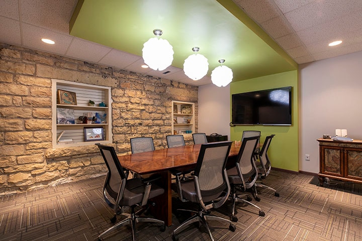 More Photos Of 21 N River St, Batavia Unknown For Lease