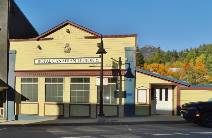 Primary Photo Of 2081 Washington St, Rossland General Retail For Sale