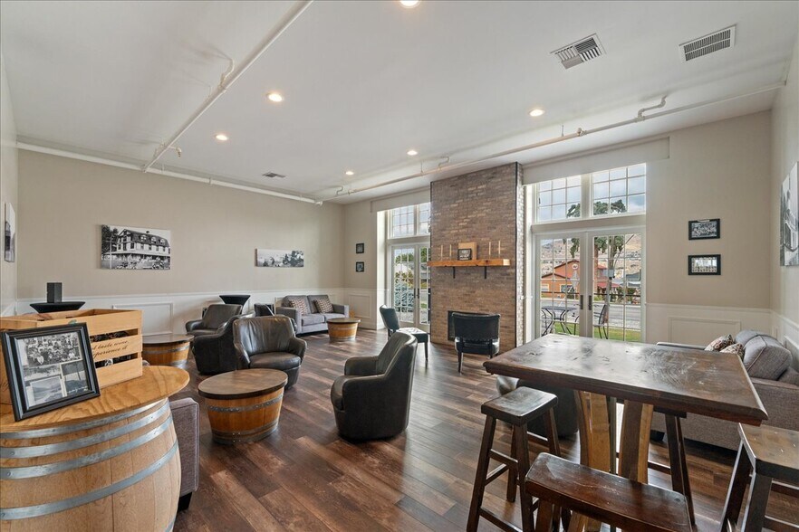 More Photos Of 2037 W Woodin Ave, Chelan Restaurant For Sale