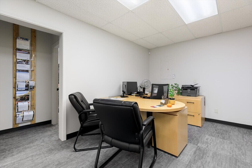 More Photos Of 5589 Harbor Road Rd, Freeland Office Residential For Sale