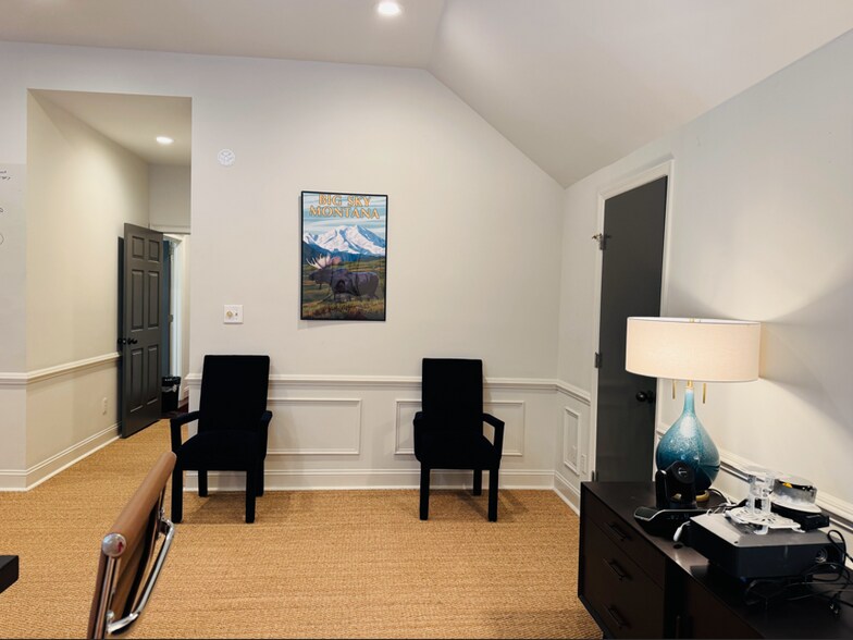 More Photos Of 125c Wappoo Creek Drive, Charleston Office For Lease